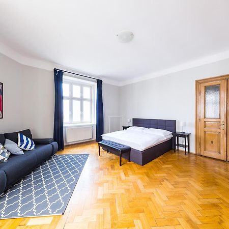 Boheme Apartment Prague Three Buitenkant foto