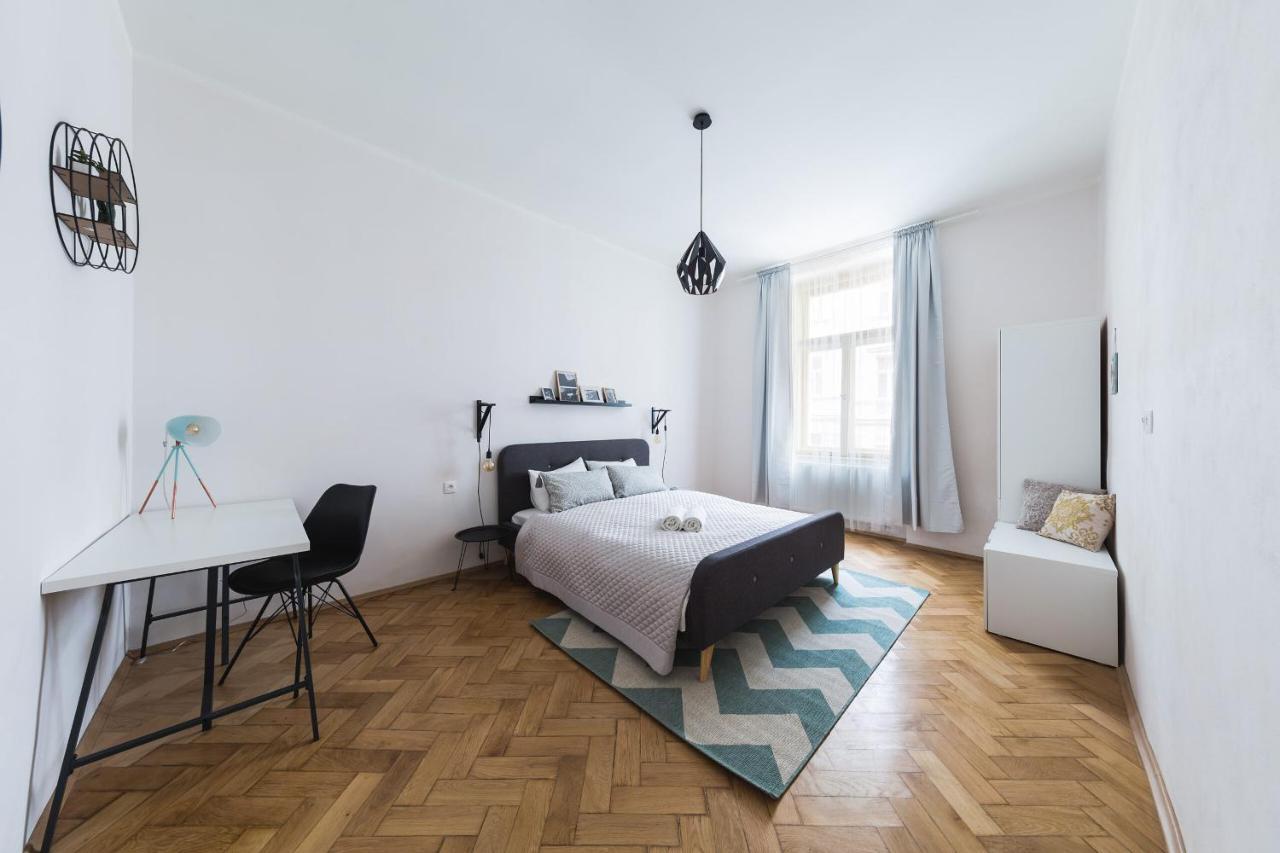 Boheme Apartment Prague Three Buitenkant foto