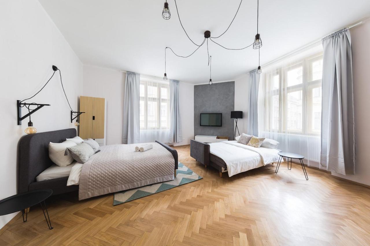 Boheme Apartment Prague Three Buitenkant foto